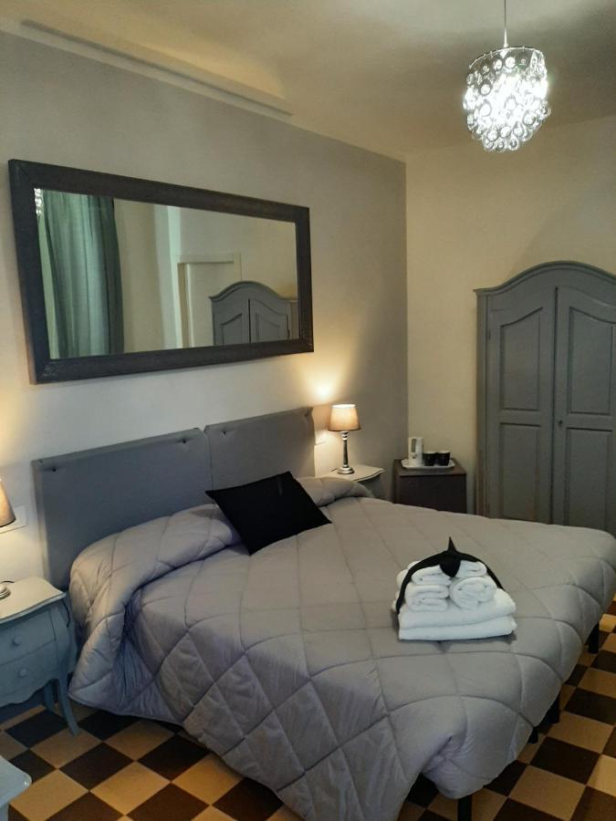 לוקה B&B Principe Calaf 3 מראה חיצוני תמונה