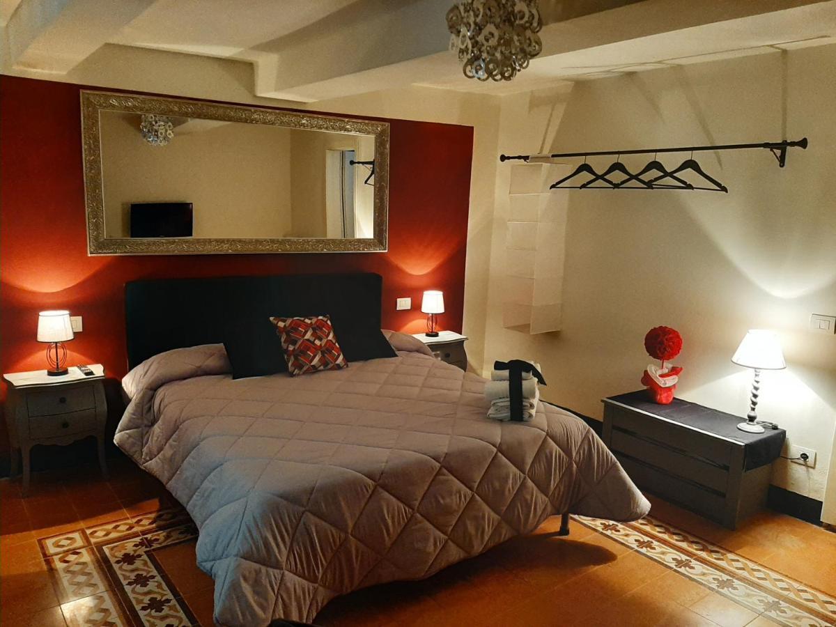 לוקה B&B Principe Calaf 3 מראה חיצוני תמונה