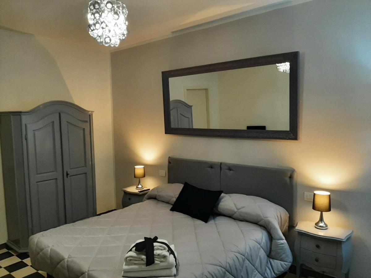לוקה B&B Principe Calaf 3 מראה חיצוני תמונה