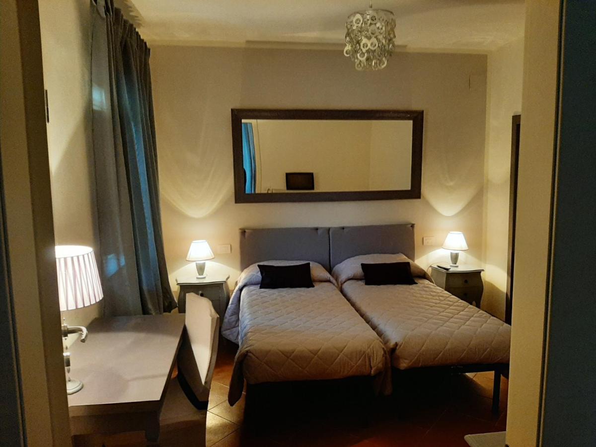 לוקה B&B Principe Calaf 3 מראה חיצוני תמונה