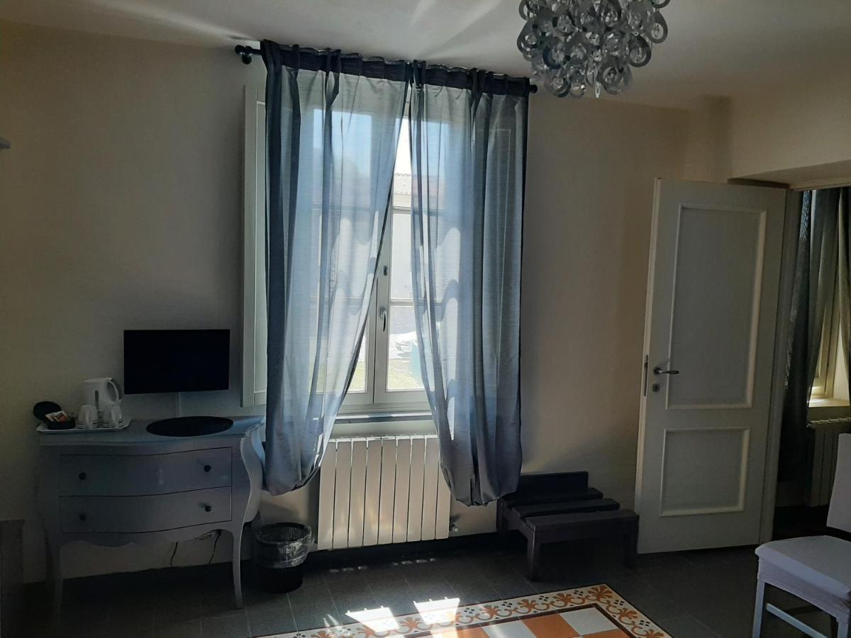 לוקה B&B Principe Calaf 3 מראה חיצוני תמונה