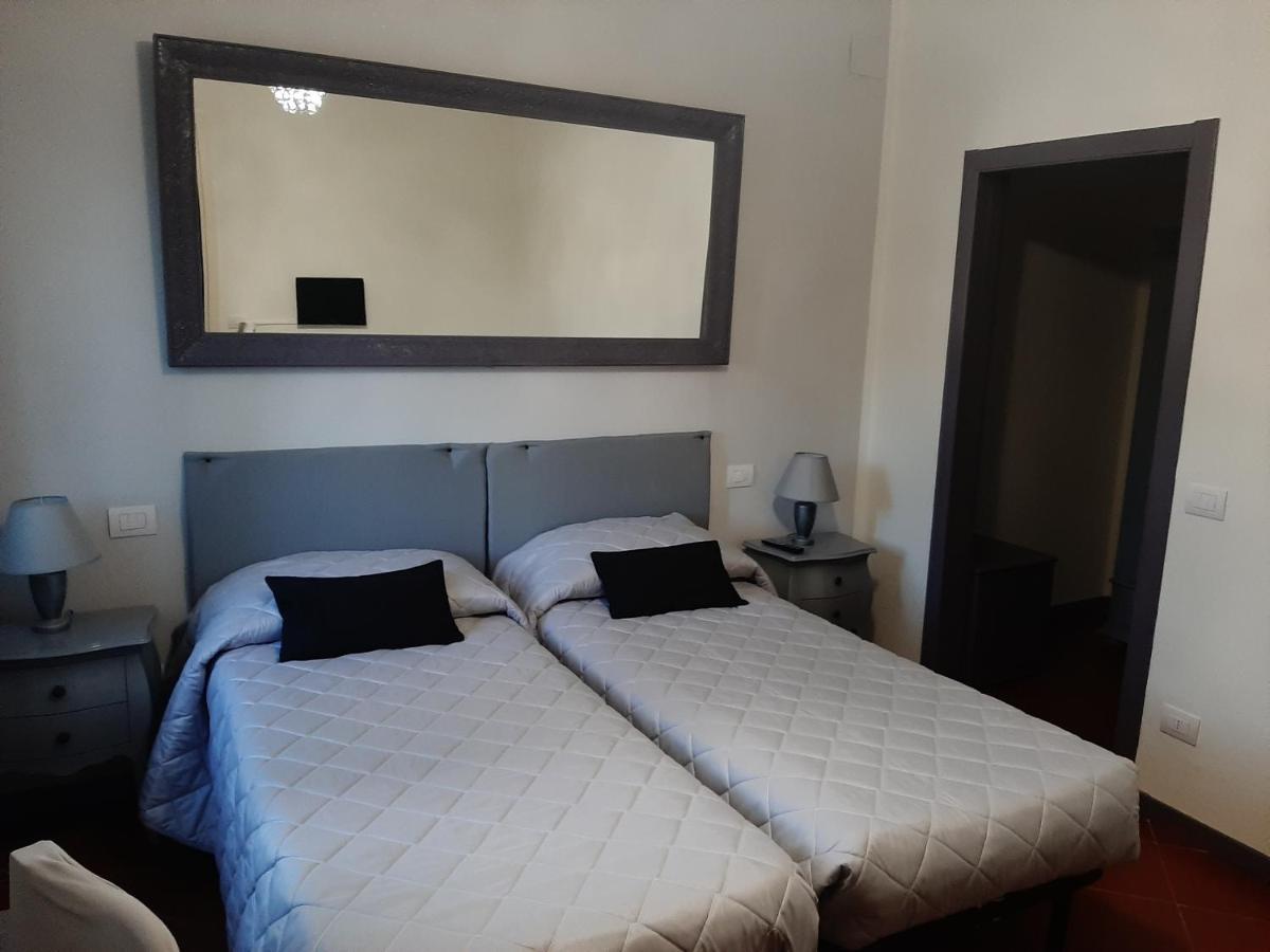 לוקה B&B Principe Calaf 3 מראה חיצוני תמונה